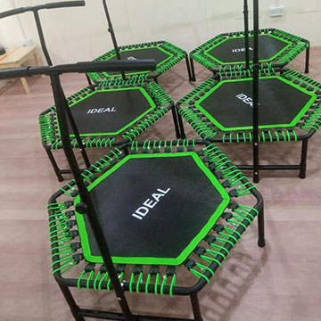 Trampoline for training and exercise